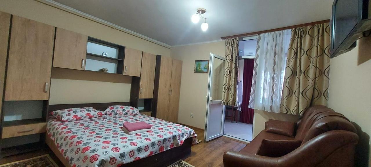 Апартаменти Flora Apartament Сату-Маре Екстер'єр фото