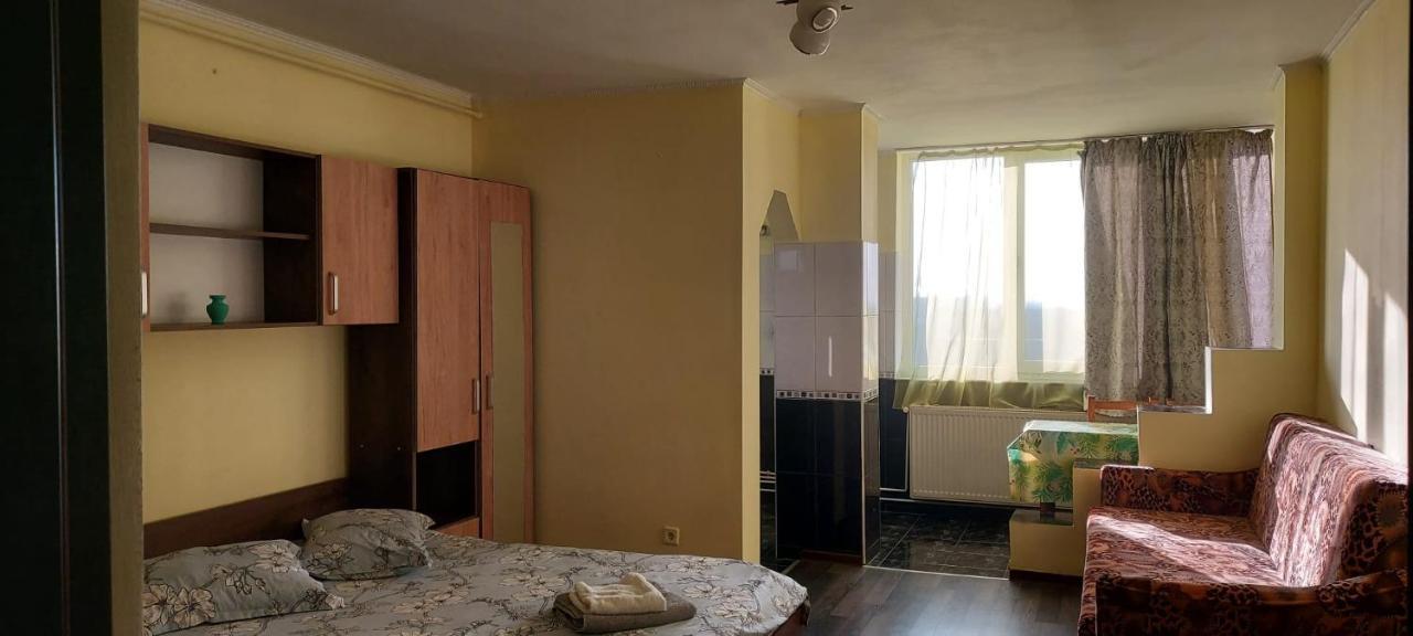 Апартаменти Flora Apartament Сату-Маре Екстер'єр фото
