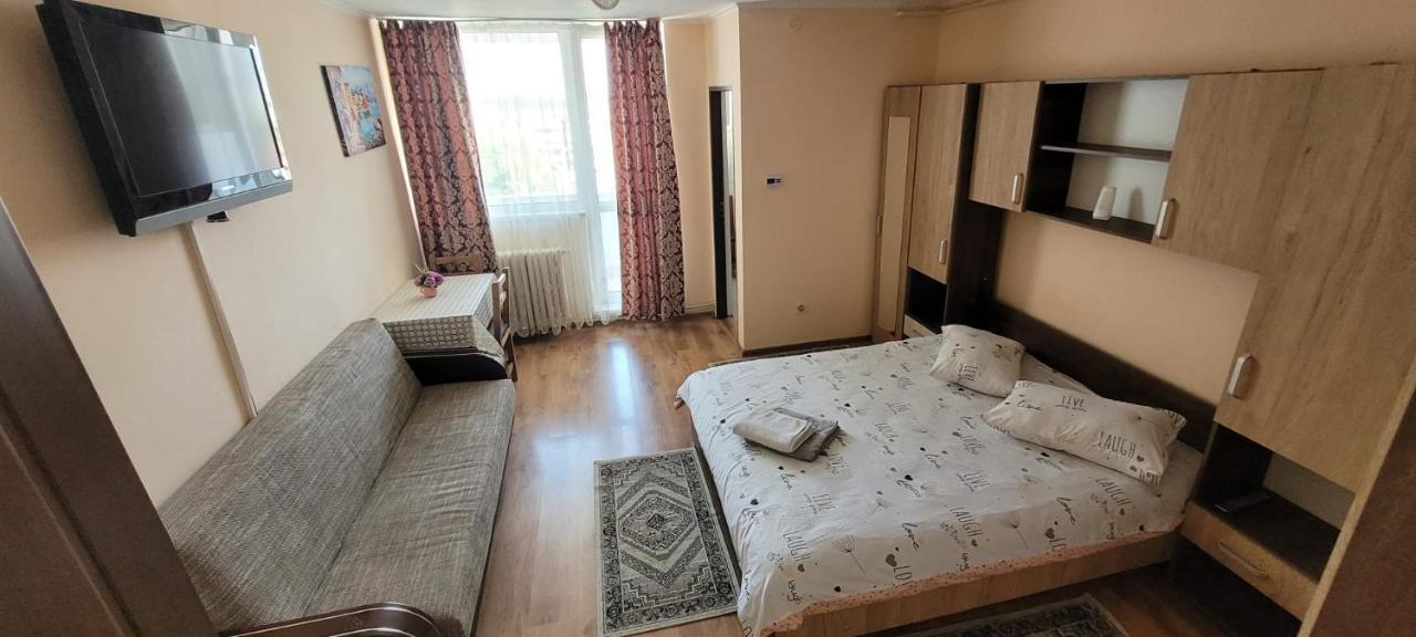 Апартаменти Flora Apartament Сату-Маре Екстер'єр фото